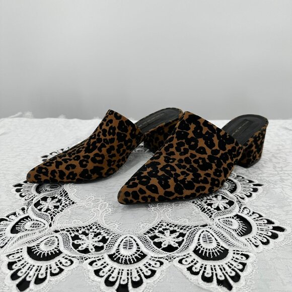 Steve Madden Cheetah Fabric pointed toe heeled slip on Mules SIze 7.5, SELMO1S1 - Picture 3 of 8